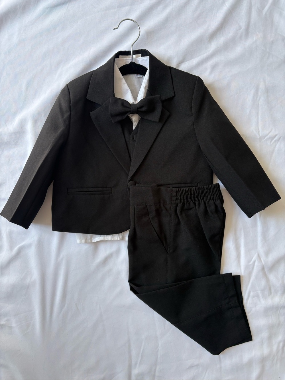 🚙 Baby boy Formal set with Bow Tie